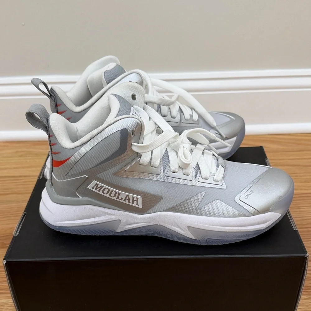 Moolah -triple double - womens size 9 brand new with box no lid